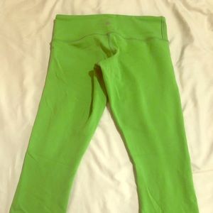 Lululemon wonderunder reversible crops